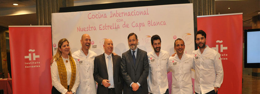 «Estrellas Michelin» elaboran un libro de recetas con el cerdo de capa blanca español como protagonista
