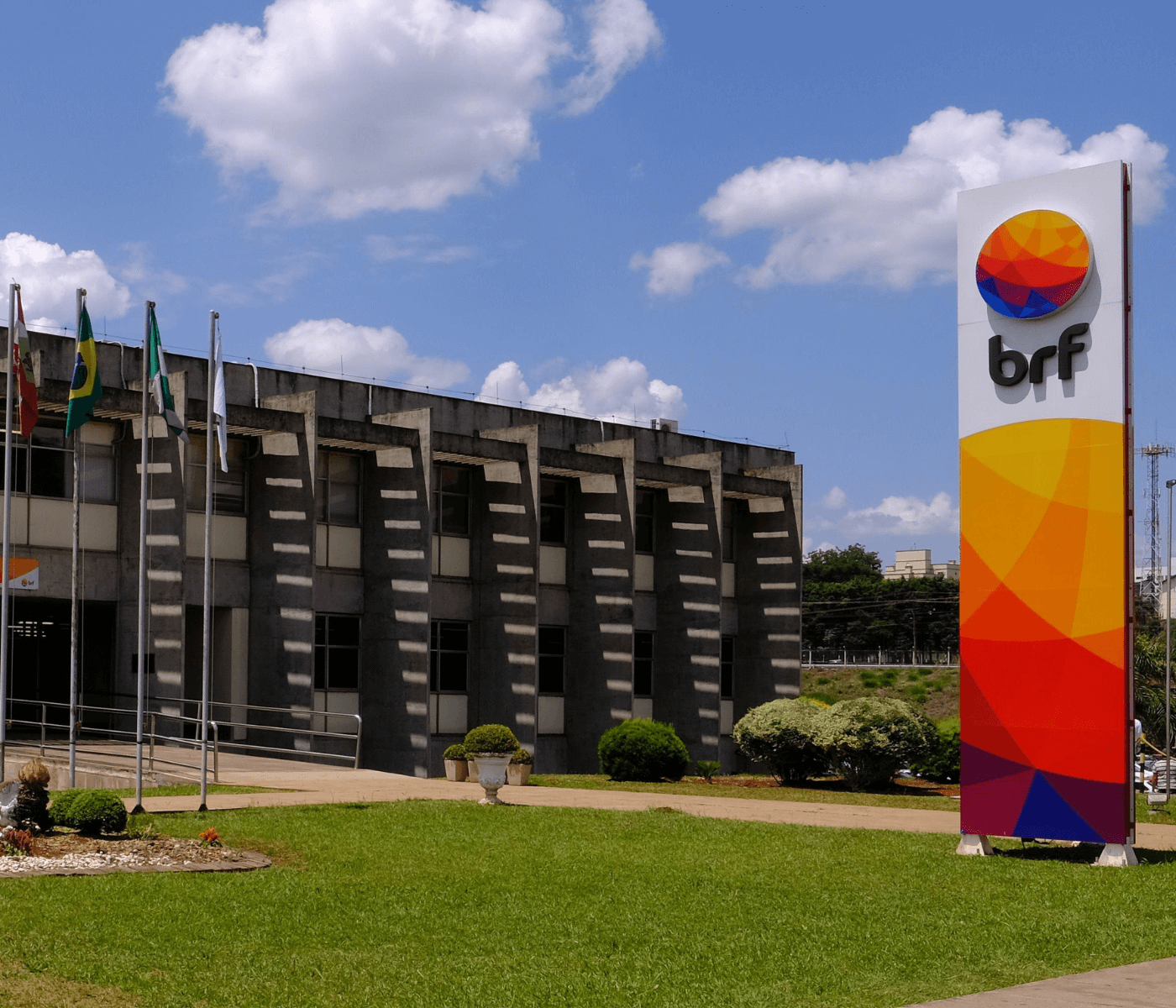 BRF reporta receita de R$ 14,8 bilhões no último trimestre de 2022