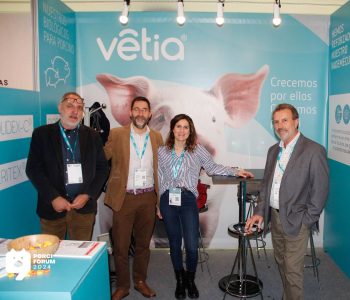 Vetia acompañó al sector porcino español en las ediciones de PorciFORUM y de Foro ANVEPI para mostrar su portfolio de productos para porcino.