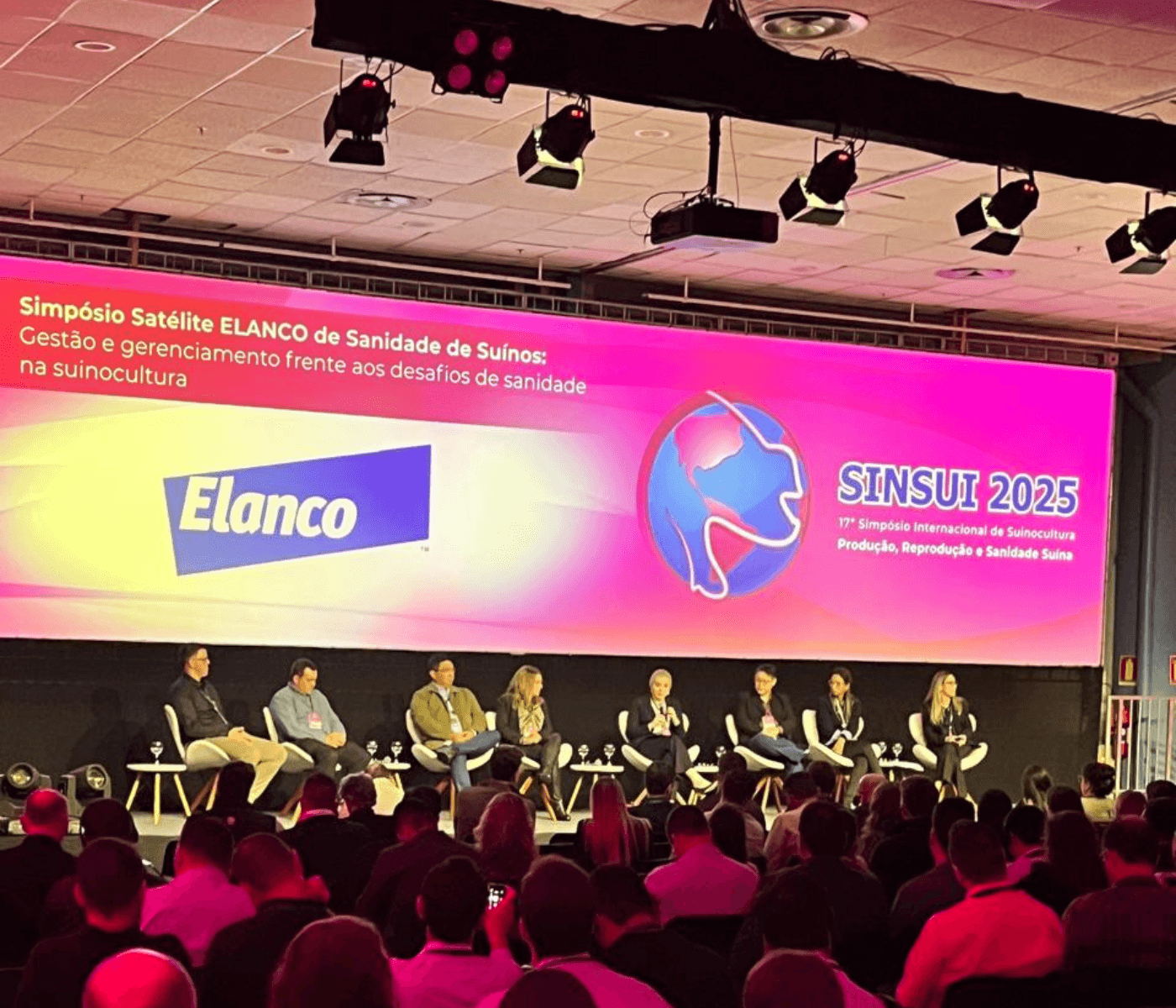 Mortalidade de matrizes, desafios entéricos e diálogo com o público encerram painel técnico da Elanco no SINSUI