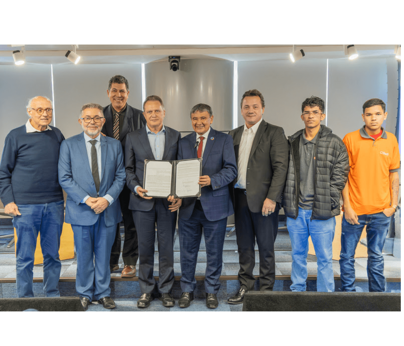 JBS firma convênio com o governo federal para oferta de emprego a beneficiários do Bolsa Família