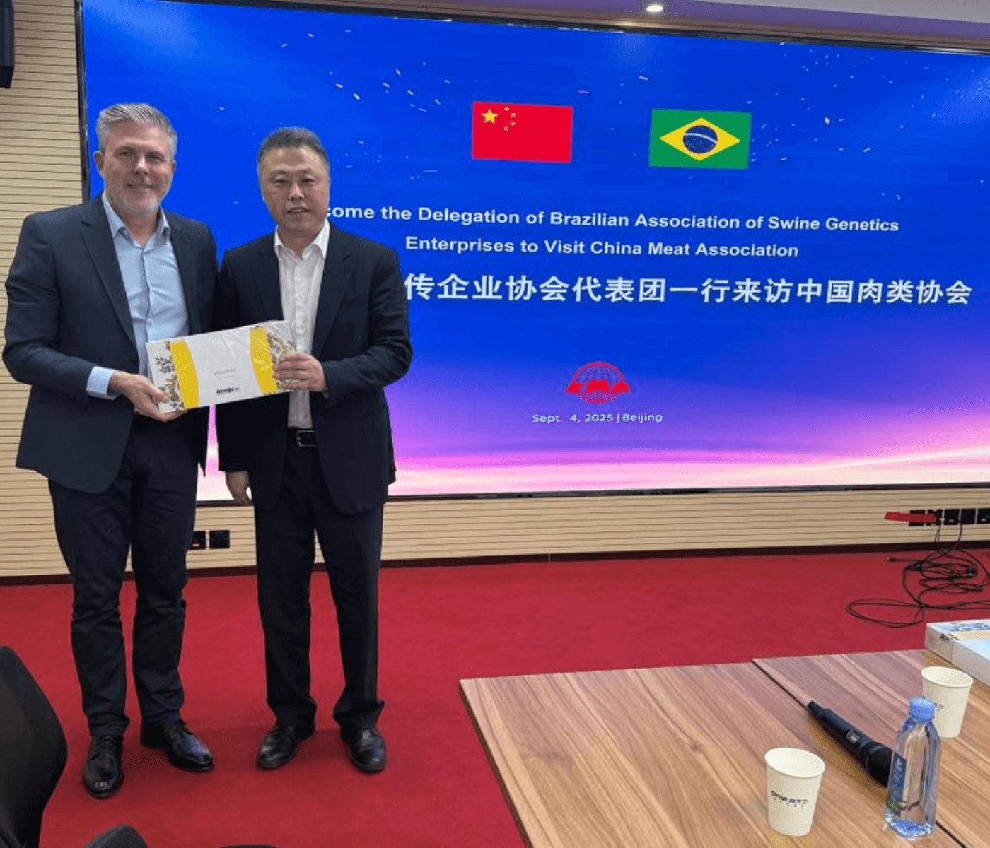 ABEGS fortalece presença internacional da genética suína brasileira em missão oficial na China
