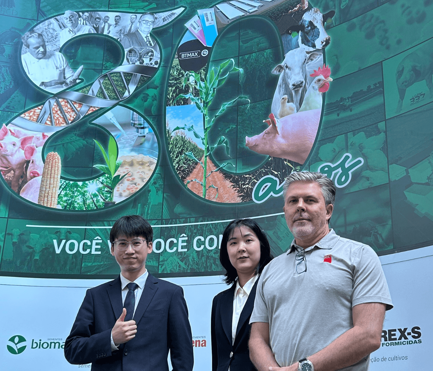 Executivos da Muyuan Foods avaliam cenário da suinocultura brasileira em visita à Agroceres PIC