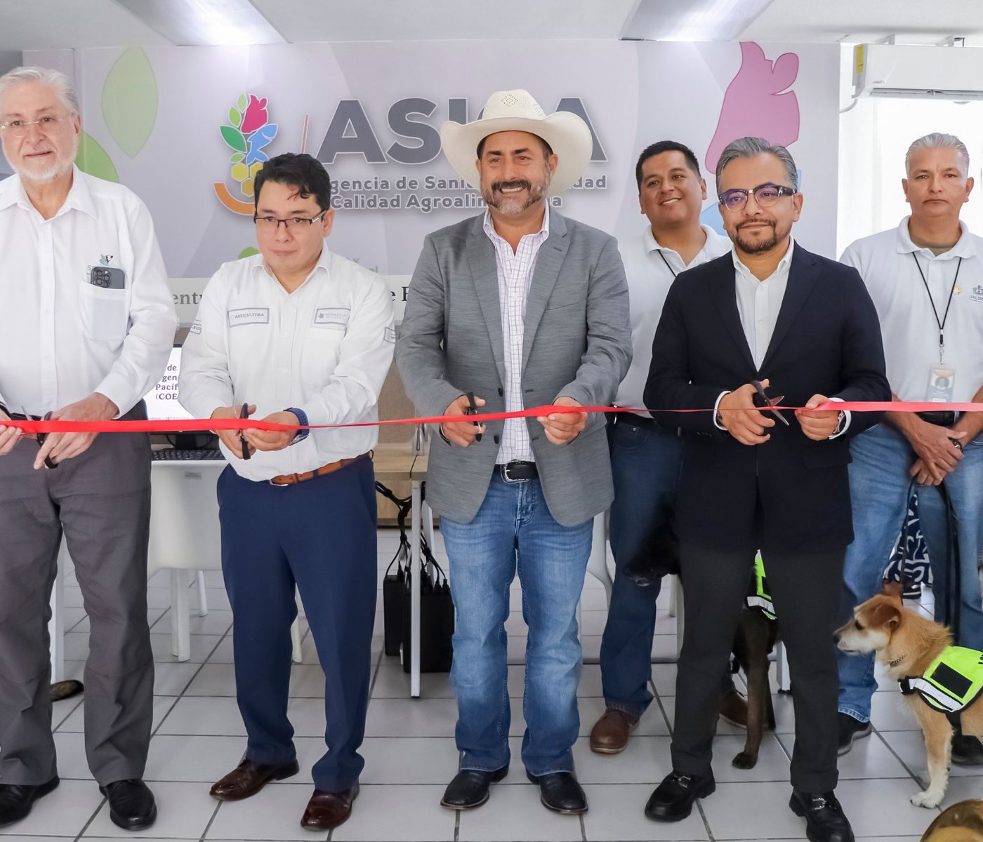 Inauguran centro sanitario en Jalisco para reforzar control del gusano barrenador del ganado