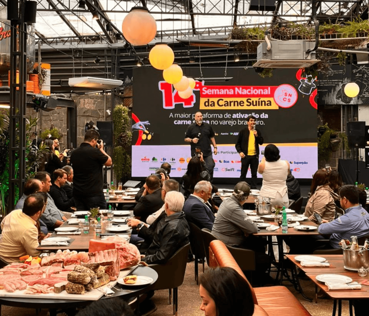A 14ª Semana Nacional da Carne Suína reuniu varejo, produtores e indústria para discutir mercado, consumo e competitividade.