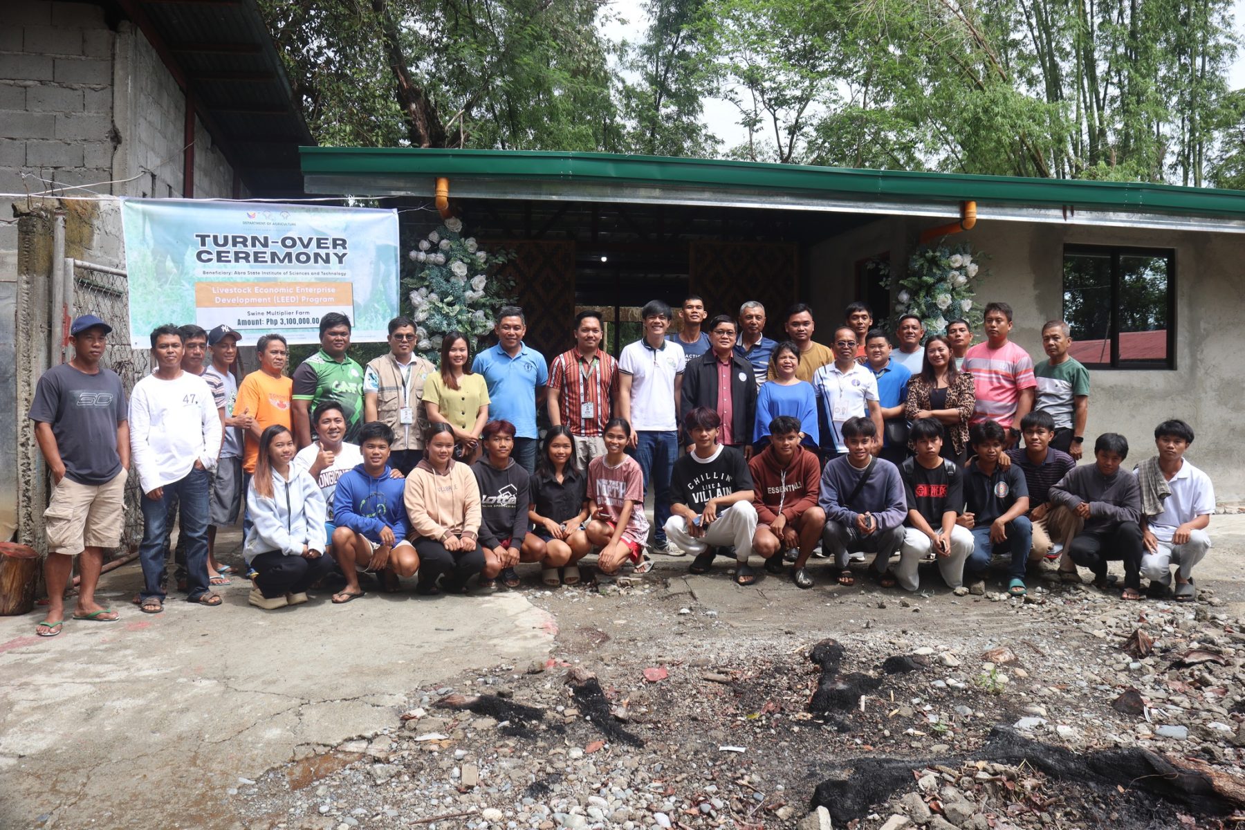 Philippine govt supports University of Abra with swine multiplier farm project
