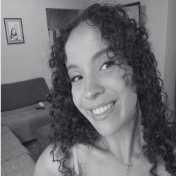 Anna Lara M. Teixeira